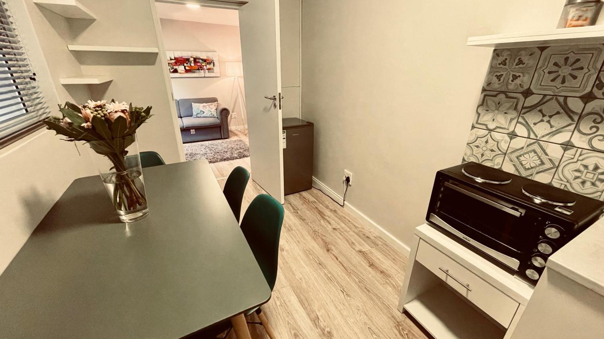 Cozy Apartments In Belgrade, Cukarica, Zeleznik, Free Parking And Wifi Δωμάτιο φωτογραφία
